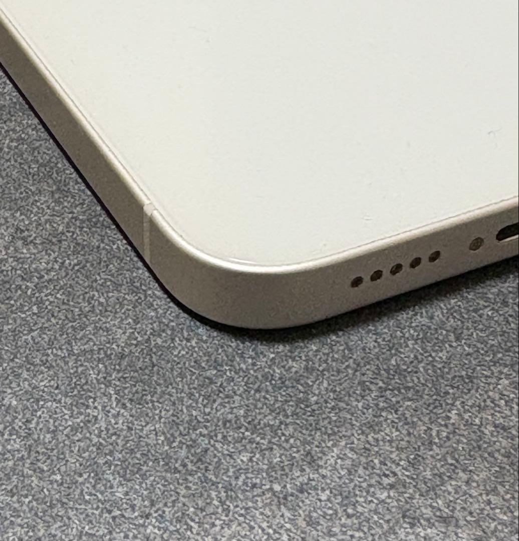 iPhone 13 256GB ホワイト 本体 SIMロック解除済