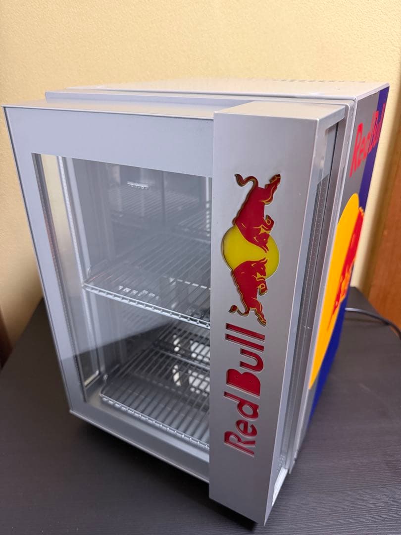 Red Bull 冷蔵庫 ガラス扉付き コンパクト