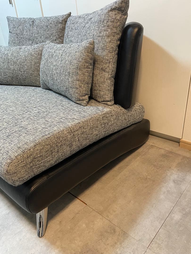 アルモニア　2人掛けソファBella cureva