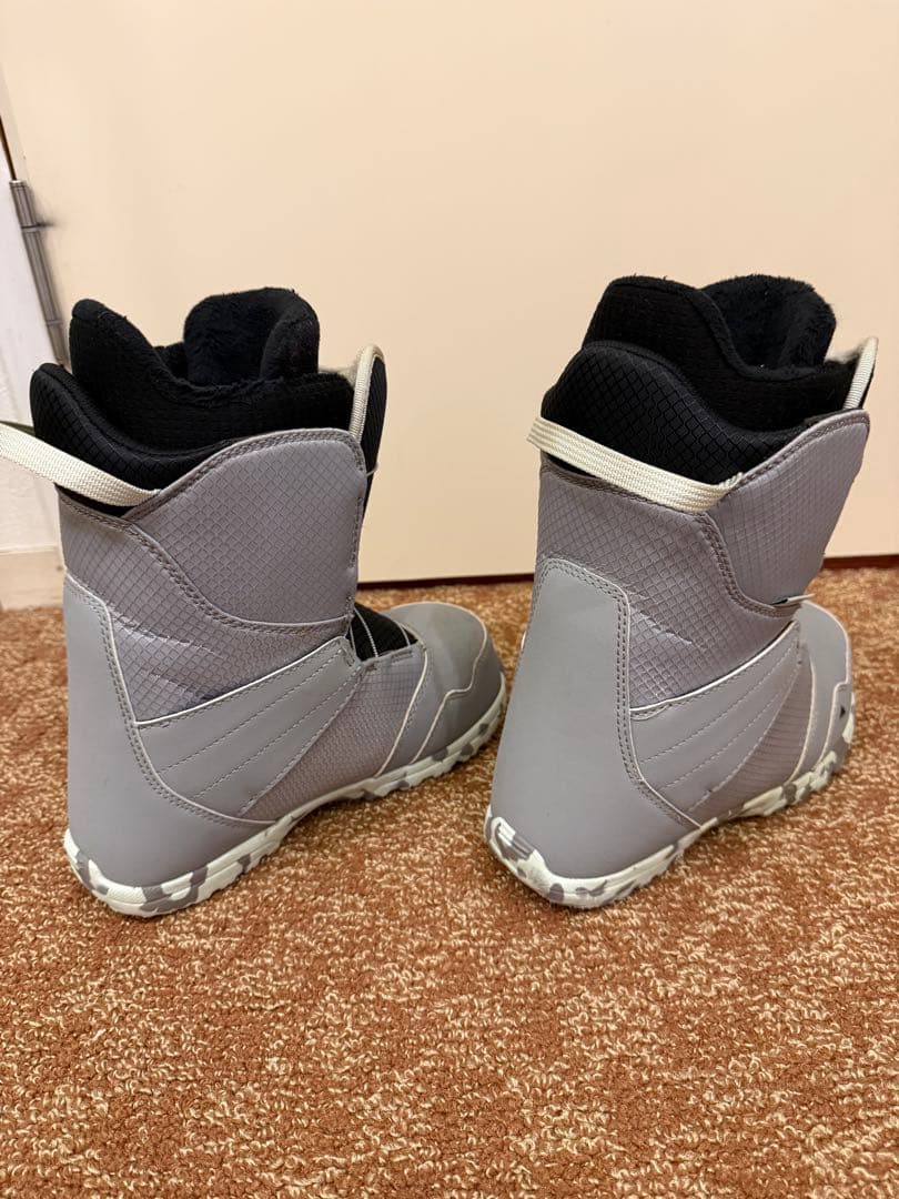 Burton Zip Line 子ども用スノーボードブーツ 4K 22cm