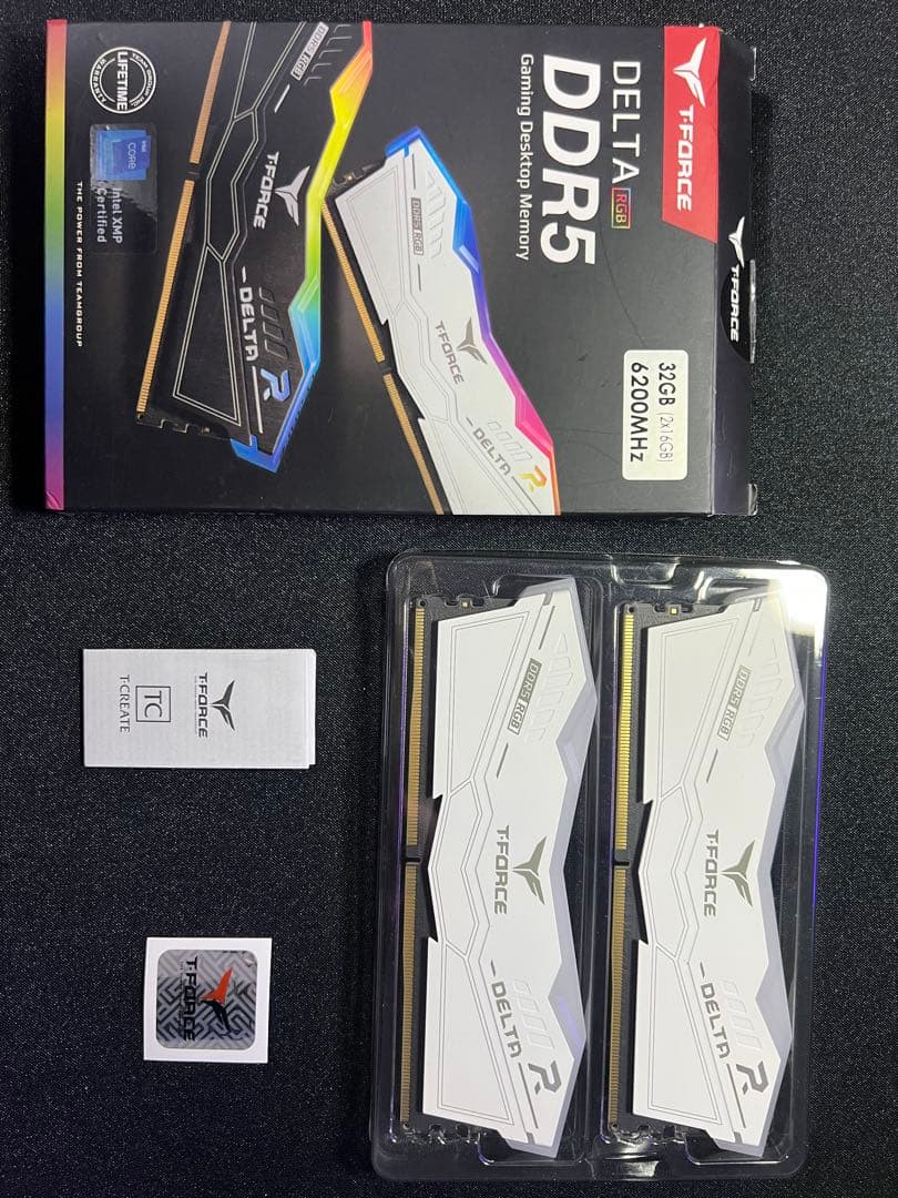 Team RGB(発光型)DDR5 6200Mhz 16GBx2 ホワイト