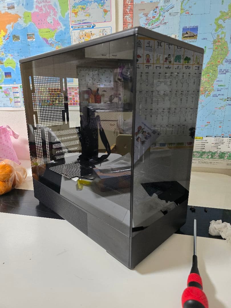 Zalman P10 matxPCケース+8.8inchモニター付(別途購入品)