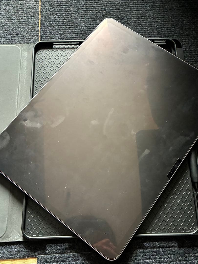 3月まで出品　新品未使用級　　iPad Air 13インチ 256GB