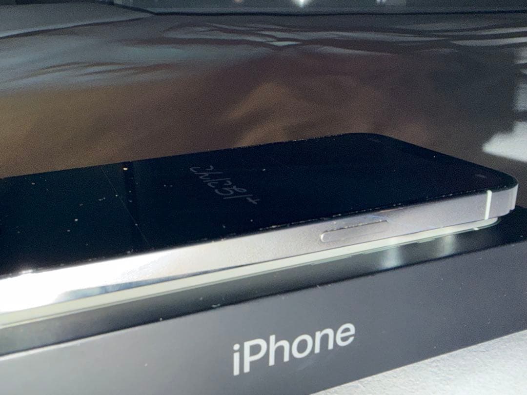 iPhone 13 Pro シルバー 256GB simフリー 消音機能有