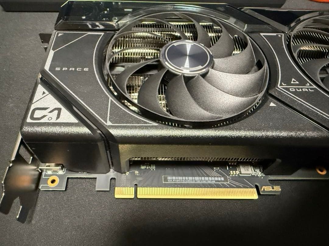 グラフィックボード・グラボ・ビデオカード ASUS GeForce RTX 4070 OC 12GB