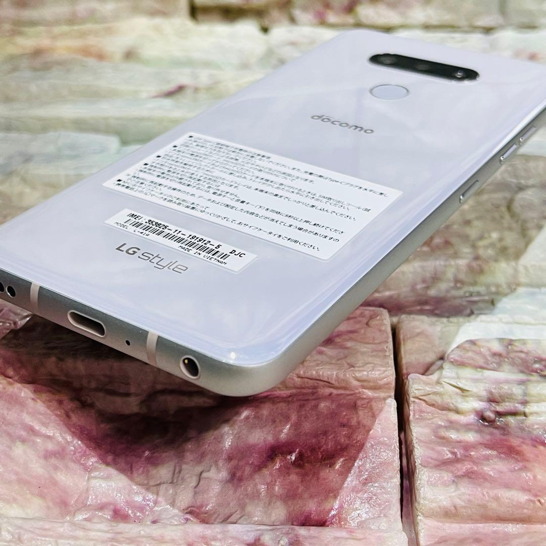 美品 SIMフリー LG style3 L-41A 64GB ホワイト電池良好