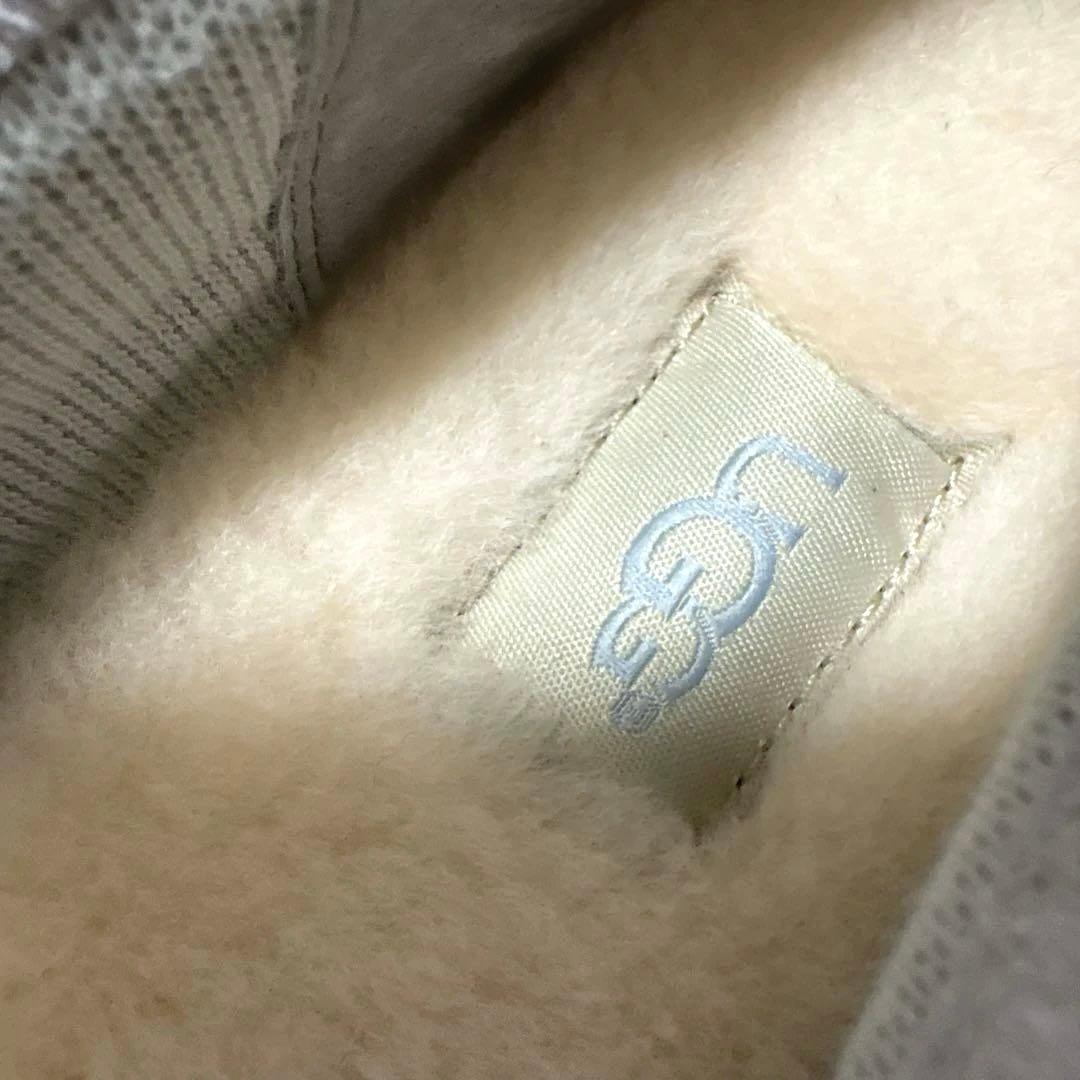 ★ちゃこん★ UGG グレー スエード モカシン 花24cm