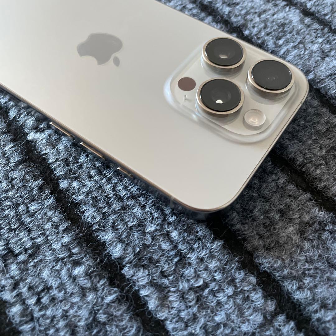 191 iPhone 16 pro 256GB SIMフリーナチュラルチタニウム