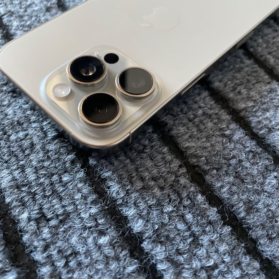 191 iPhone 16 pro 256GB SIMフリーナチュラルチタニウム