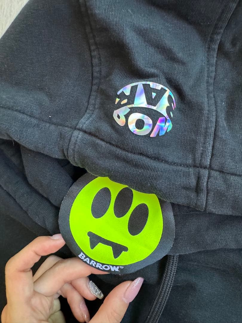 BARROW パーカー