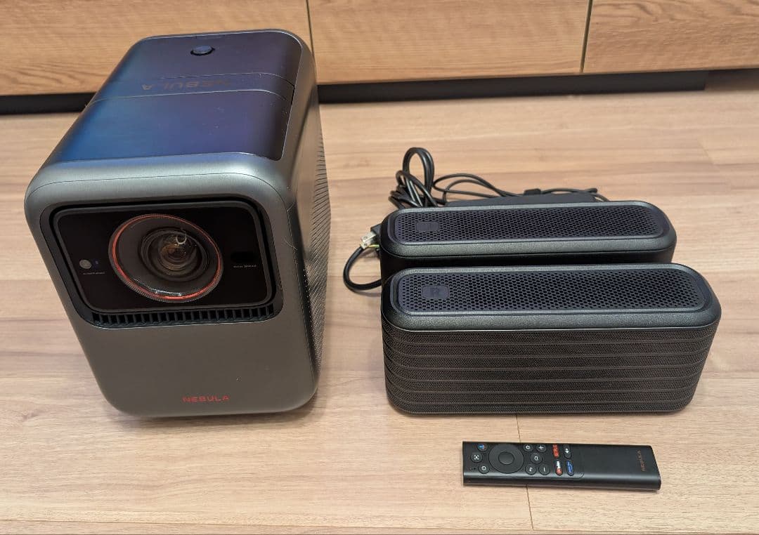 Anker Nebula X1 プロジェクター 本体+スピーカー＋スタンドセット