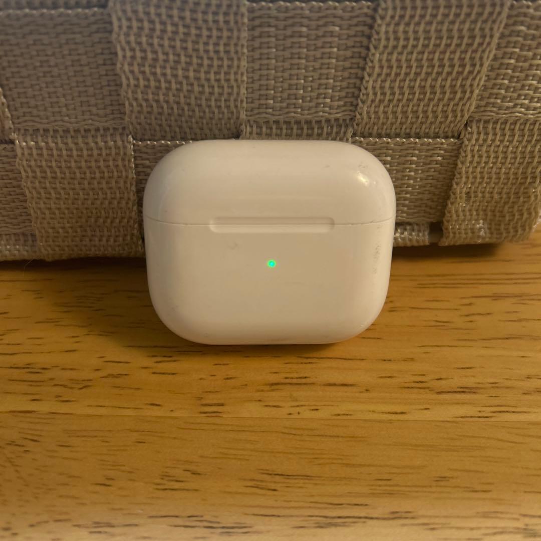 【純正】AirPods第3世代　本体 ホワイト 充電ケース付き