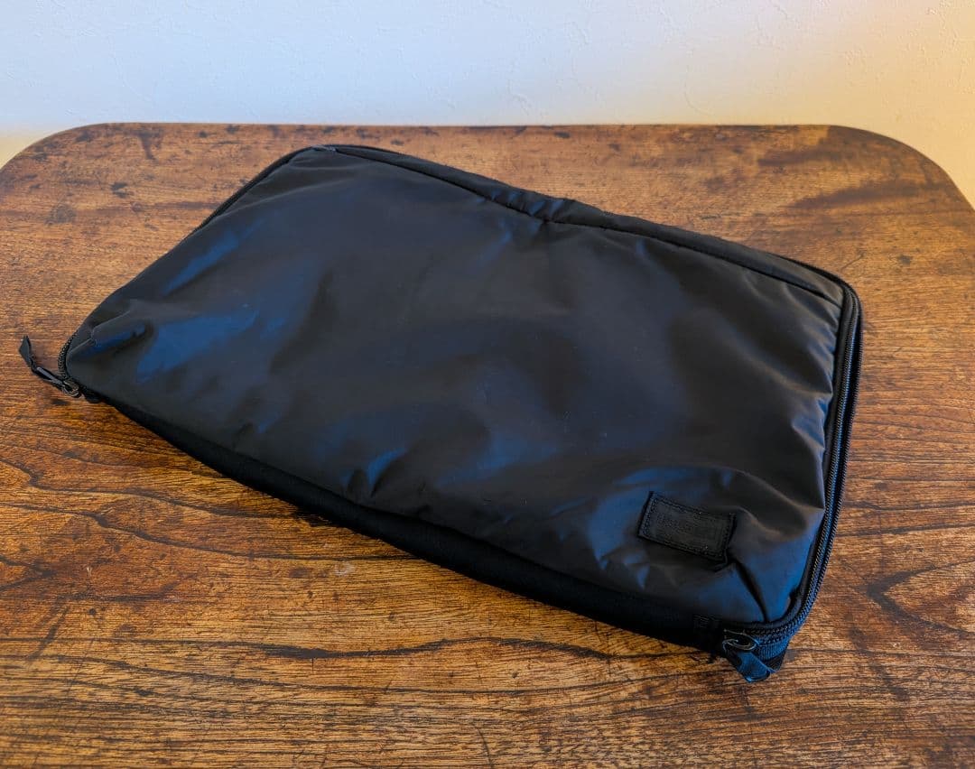 ヘッドポーター ブラックビューティ ナイロンPCケース マットブラック 美品