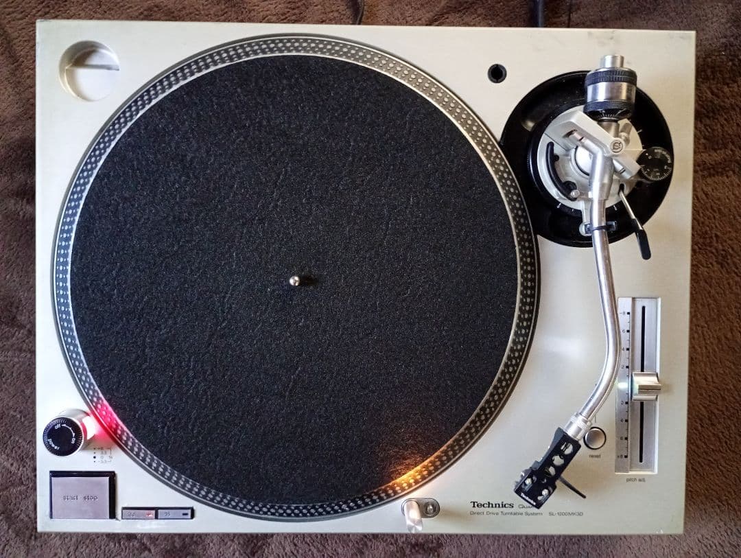 Technics ターンテーブル SL1200 MK3D　カバー付き