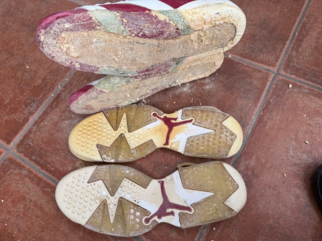 エア ジョーダン6 カーマイン　910810 加水分解　韓国製