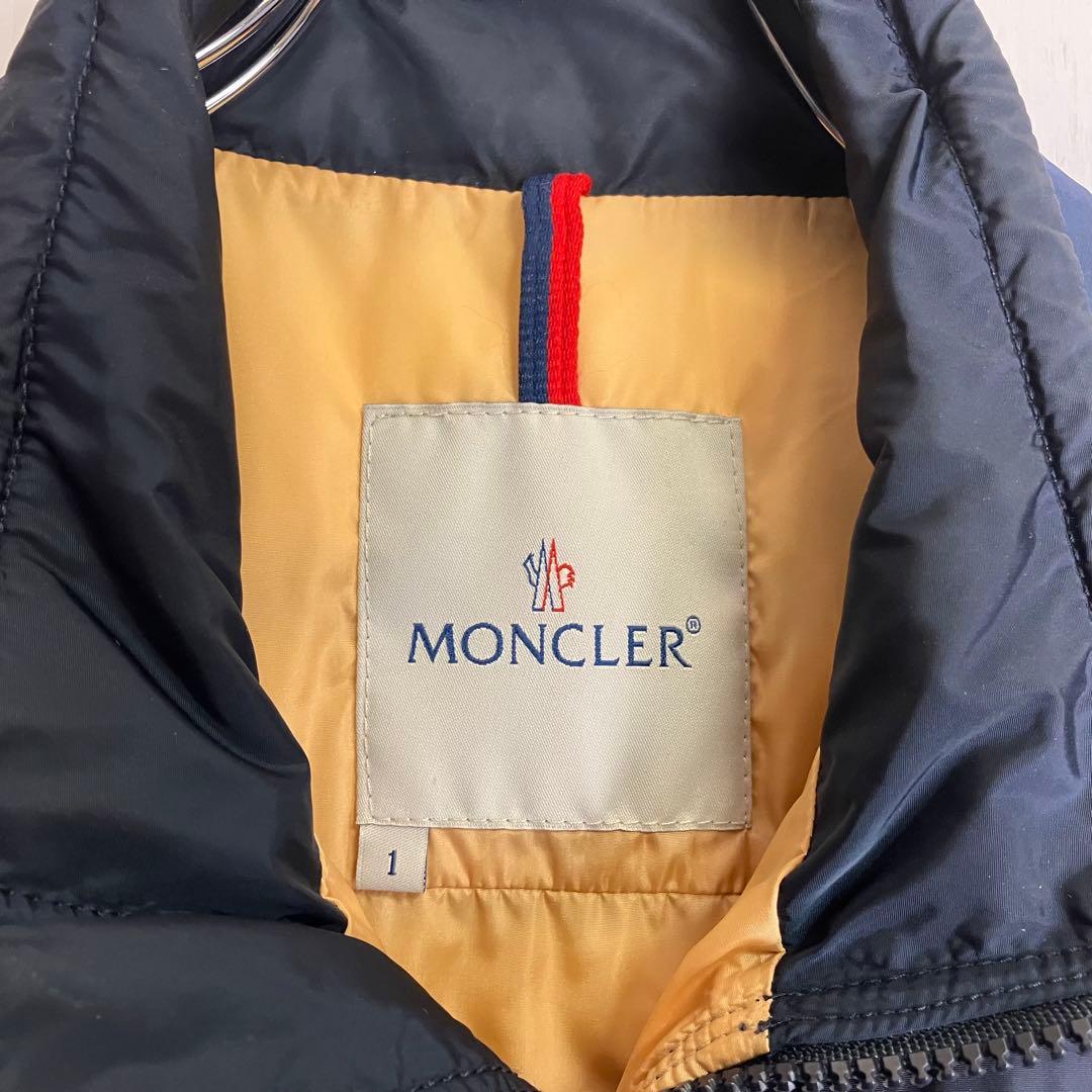 【✨超お買得】モンクレール　MONCLER ナイロン　ダウンジャケット　胸ロゴ