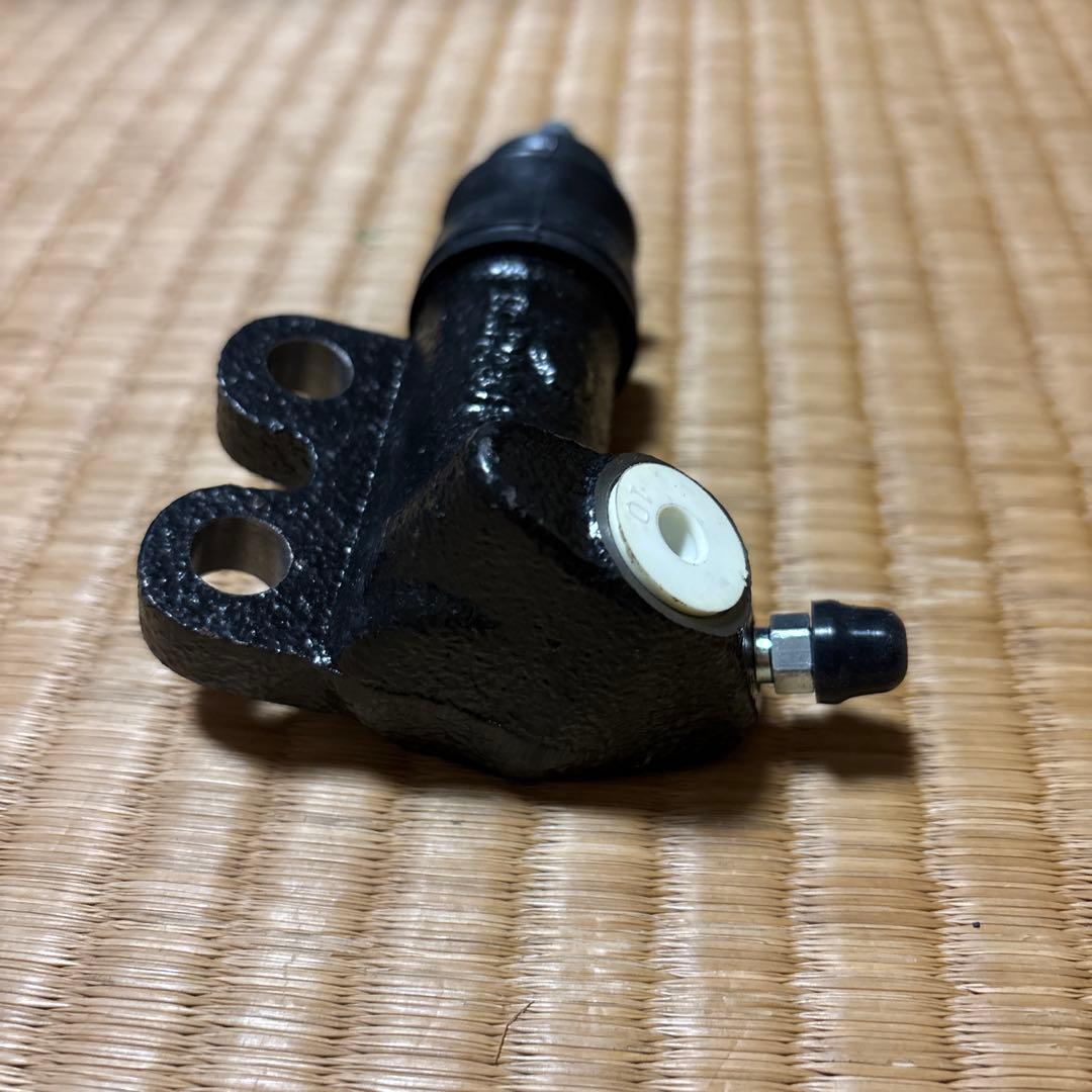 新品 スカイライン R33 クラッチ レリーズシリンダー 日産 純正品