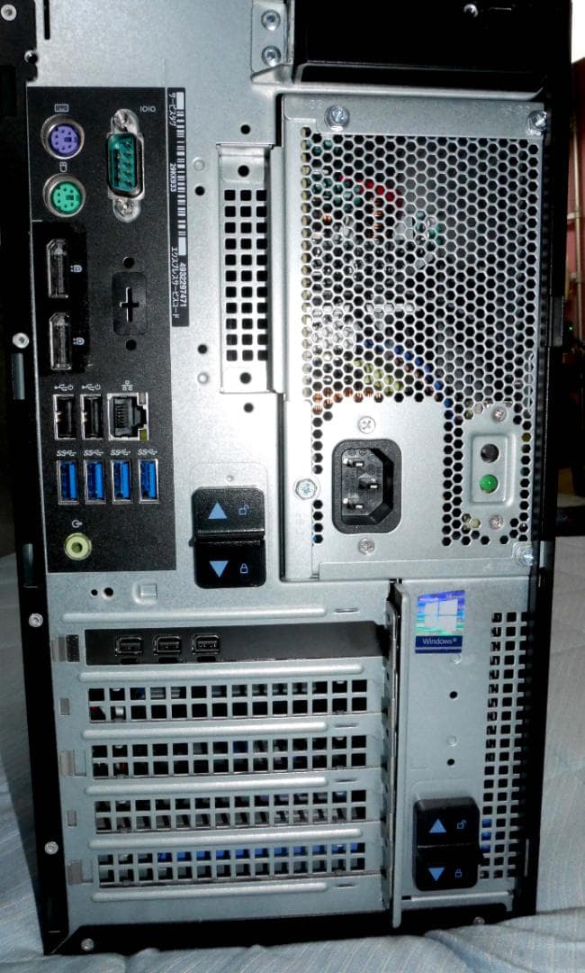 クリエーター仕様3630 Tower i7-8700k 32GB SSD1TB