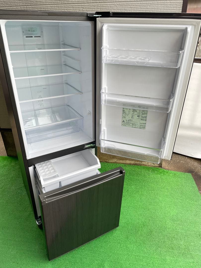 753美品✨ アクア おしゃれ木目調ウッドブラック大きめ2ドア冷蔵庫 201L
