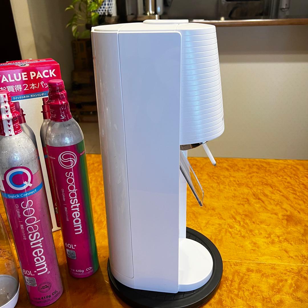 SodaStreamソーダストリームTERRA シリンダー2本　未使用ボトル1本