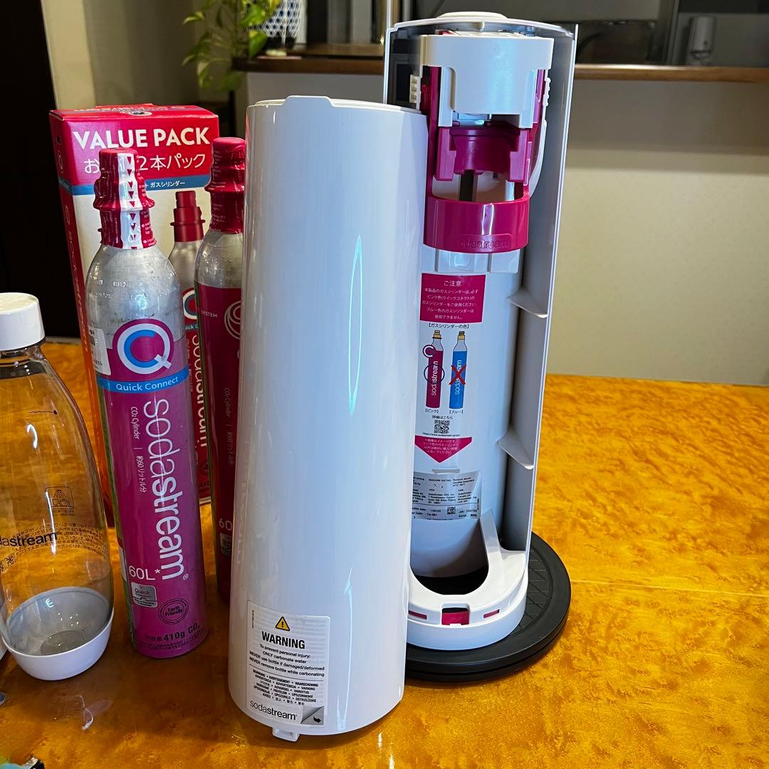 SodaStreamソーダストリームTERRA シリンダー2本　未使用ボトル1本