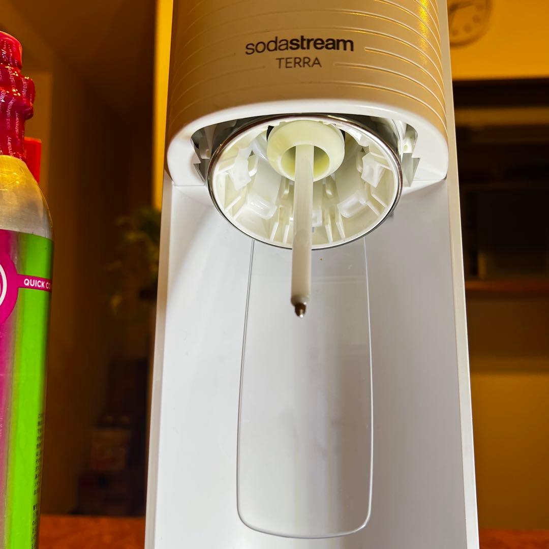 SodaStreamソーダストリームTERRA シリンダー2本　未使用ボトル1本