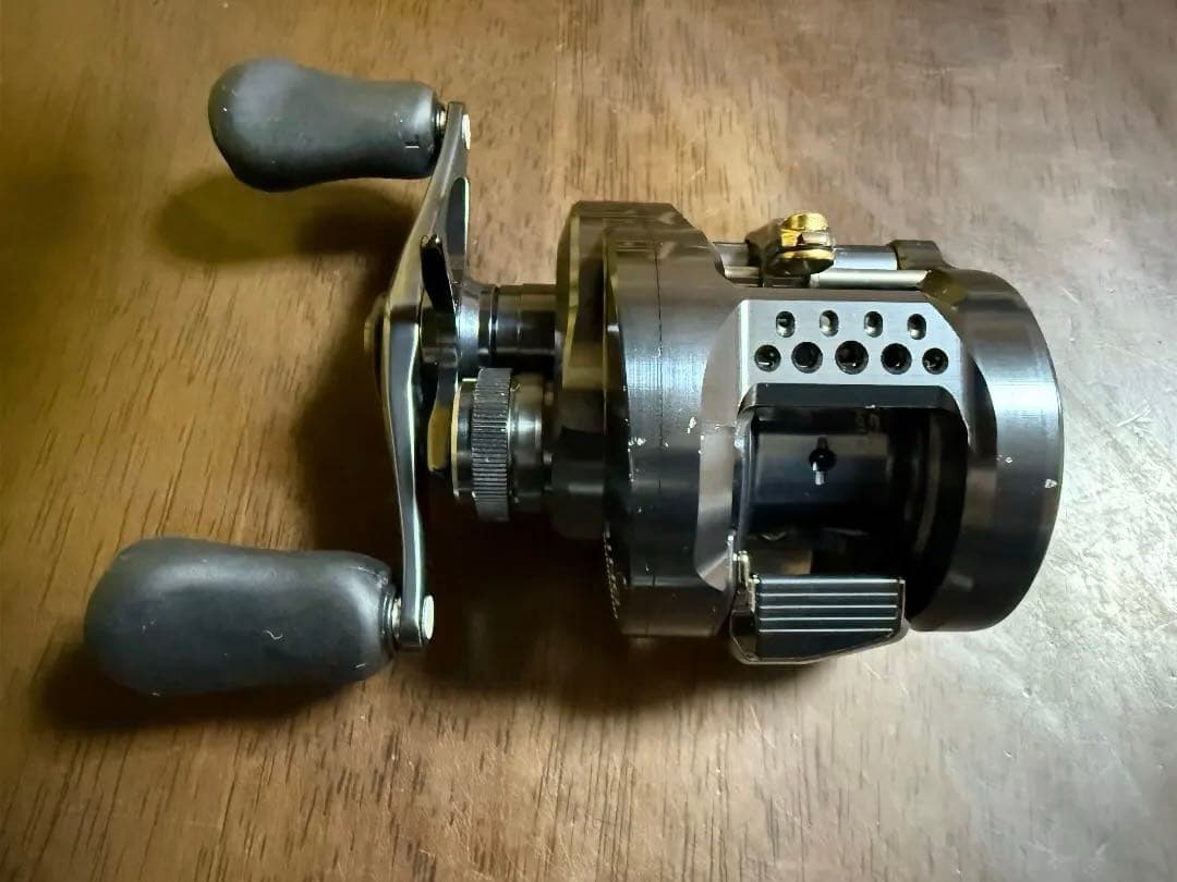 シマノ 24カルカッタコンクエスト シャローエディション 31HG【最終値下げ】