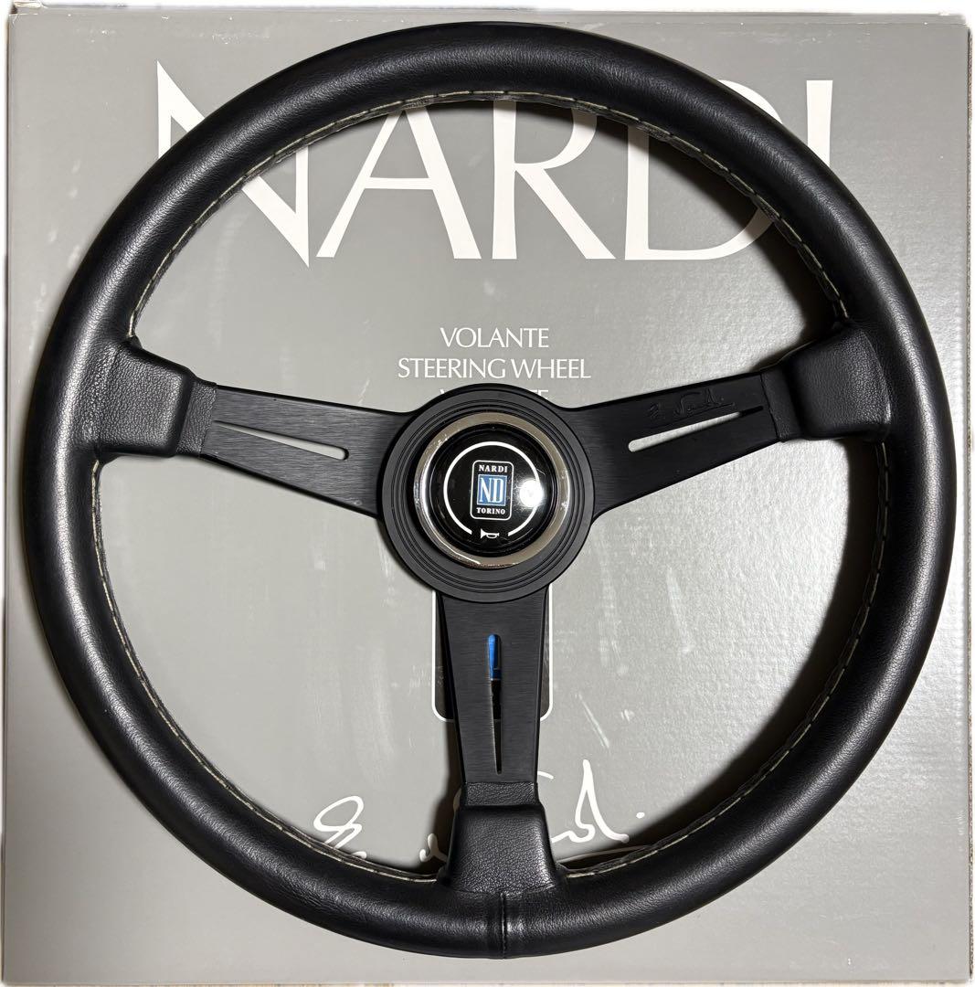 ナルディ　クラッシック　ブラックスポーク　ステアリング 36センチ