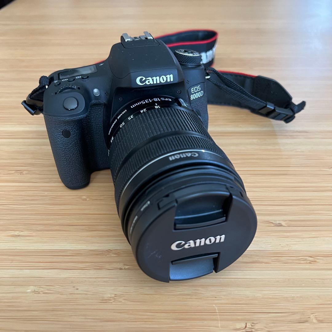 EOS 8000D　EF-S18-135 IS STM レンズキット