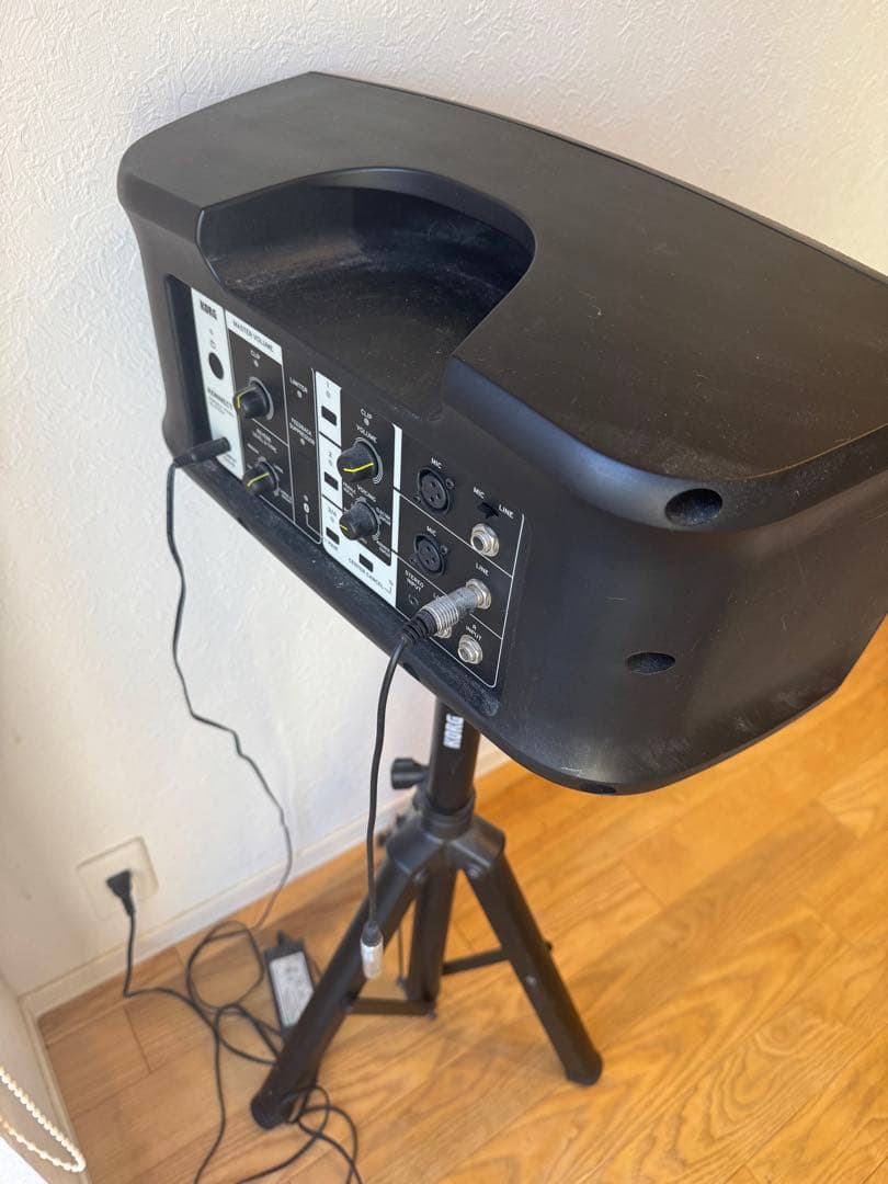 スタンド付き　KORG スピーカー ブラック 二つのユニット