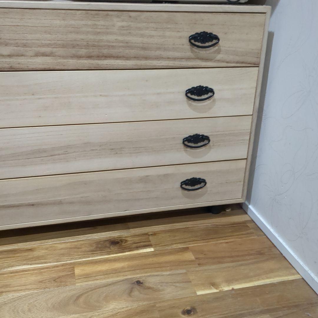 桐たんす4段アジャスター付き