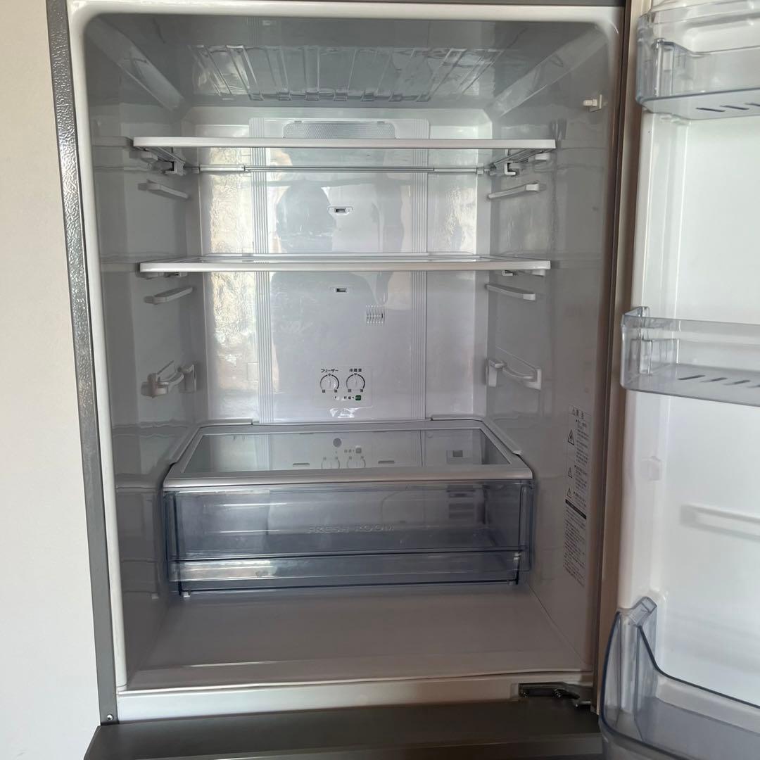 配送設置無料　大容量冷蔵庫　AQUA シルバー　355L