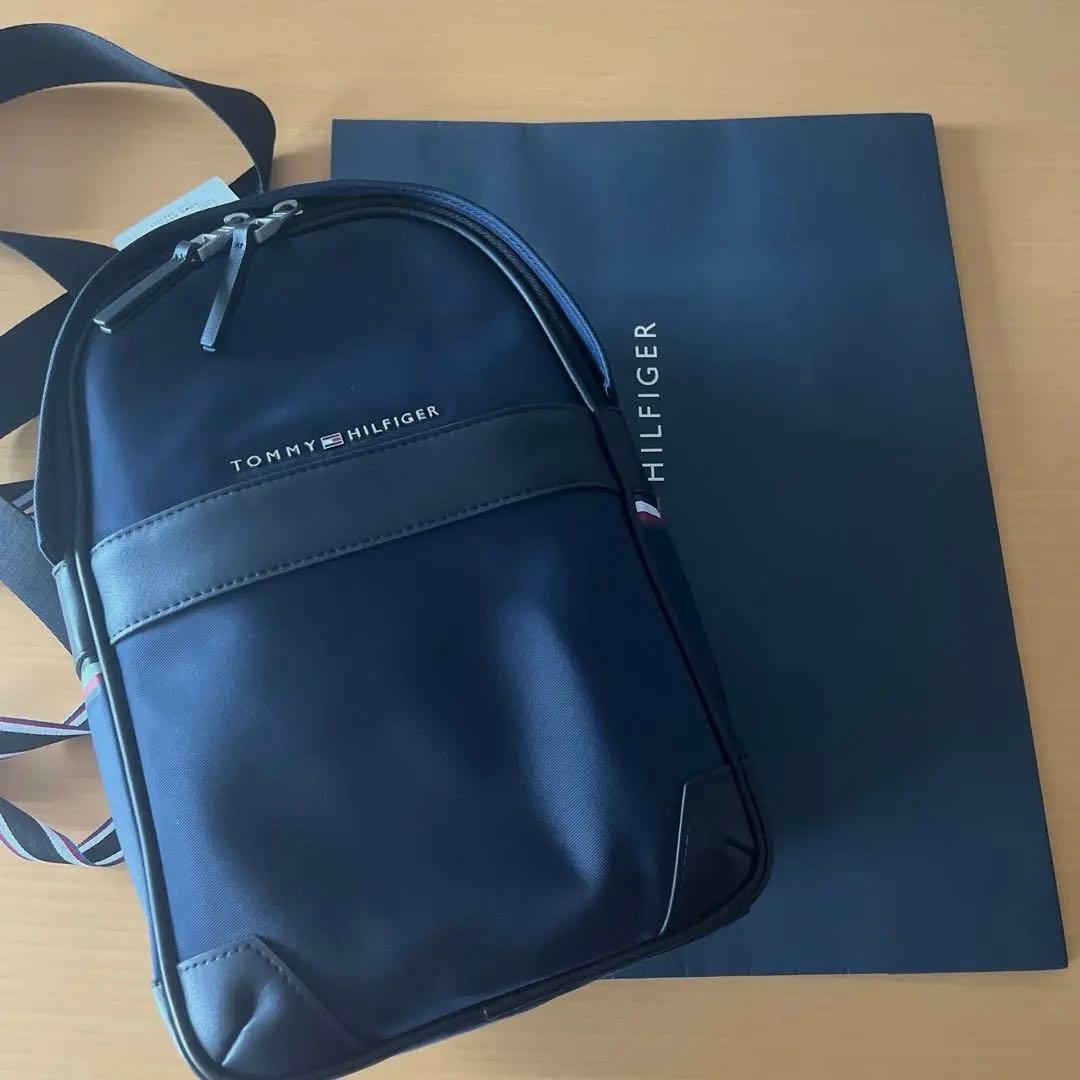 amato_♡です トミーヒルフィガー ナイロン ボディバッグ