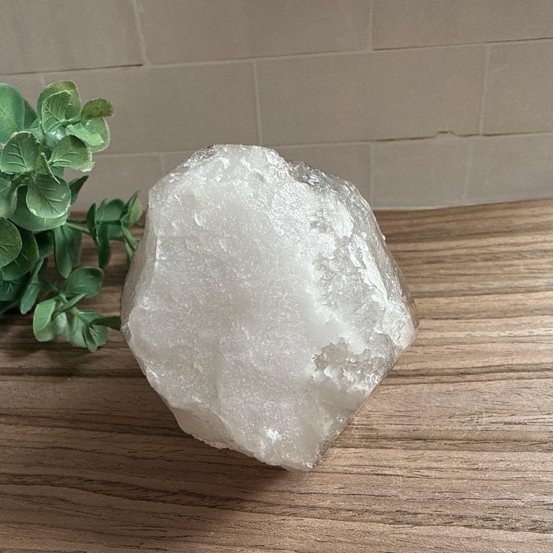 やすスカルドゥ産♪ヒマラヤ水晶♪スモーキーポイント　437g