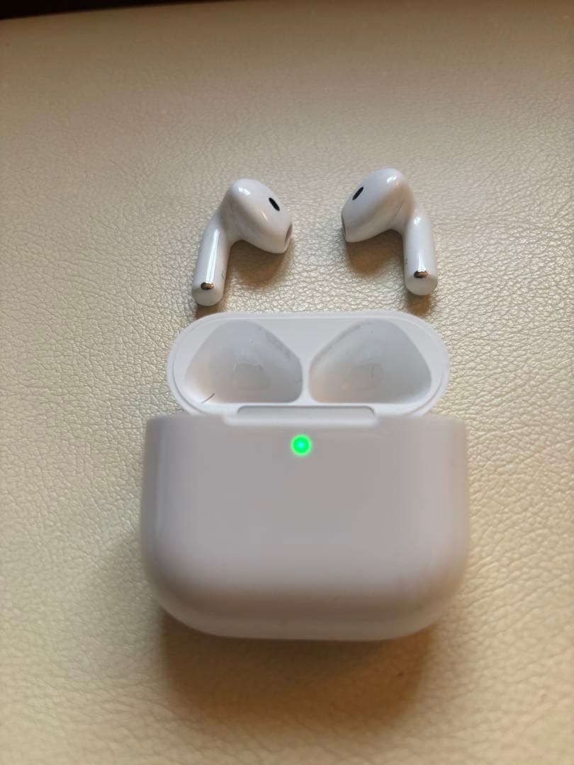 イヤホン Apple AirPods 4