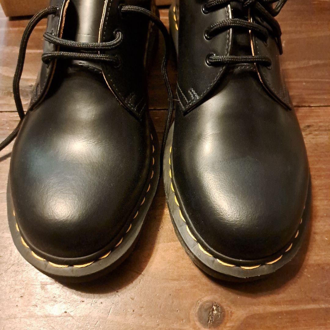 Dr. Martens 3ホール