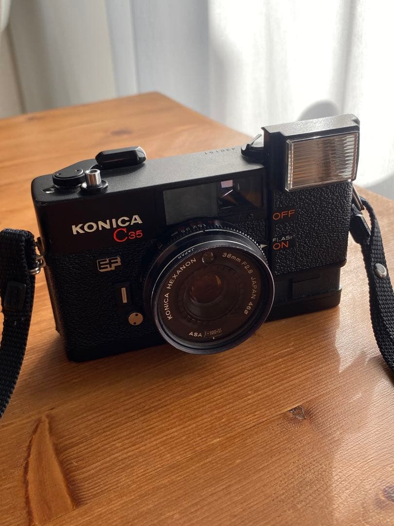 【昭和レトロフィルムカメラ】KONICA C35 EF