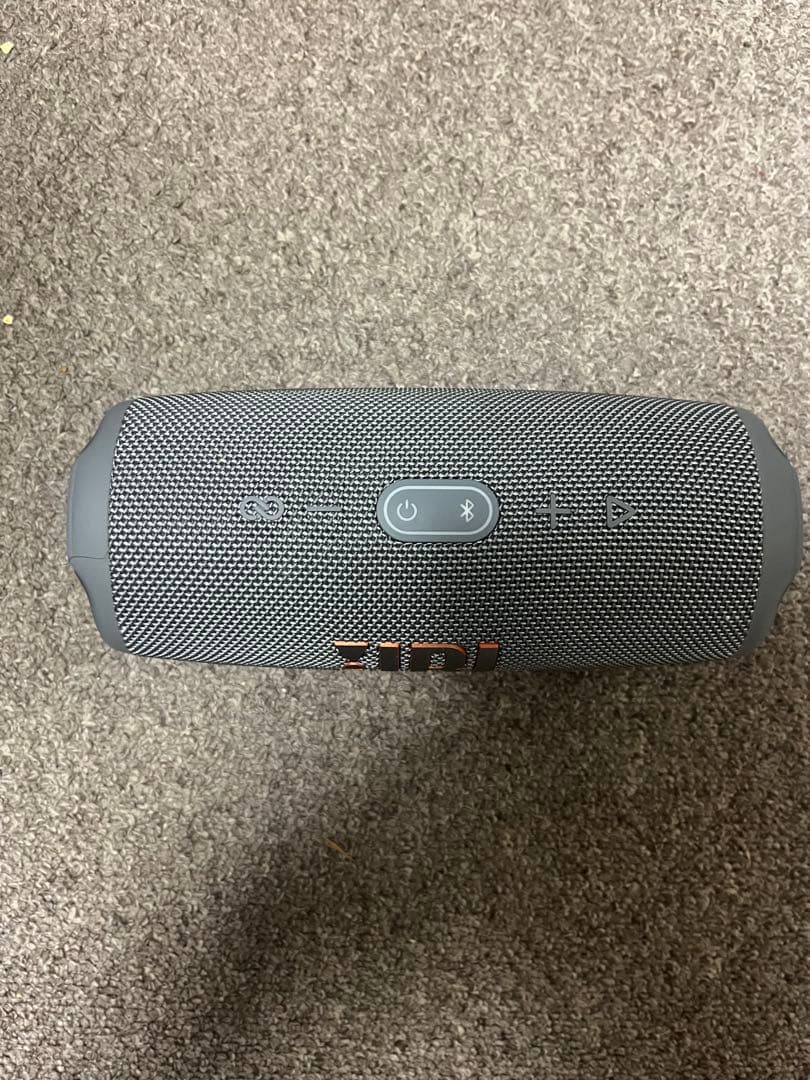 JBL Charge 5 ワイヤレススピーカー　グレー