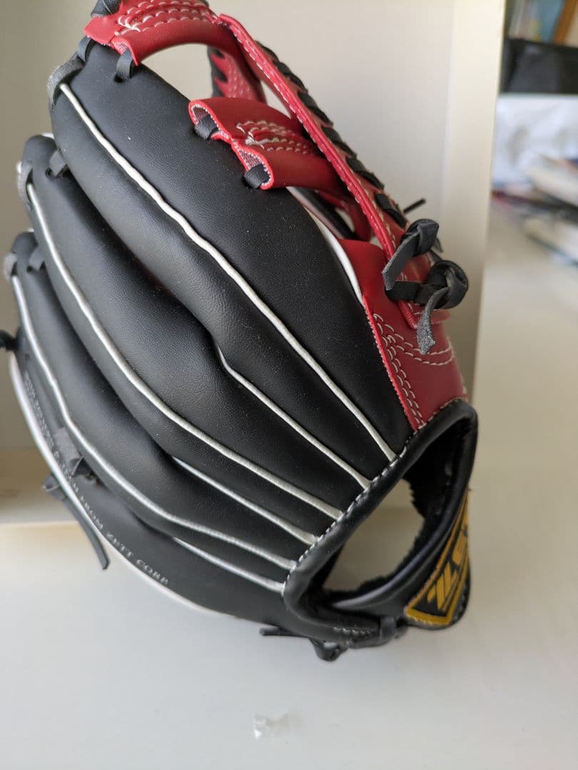 広島東洋カープ　秋山翔吾　直筆サイン入りグローブ　未使用　ZETT