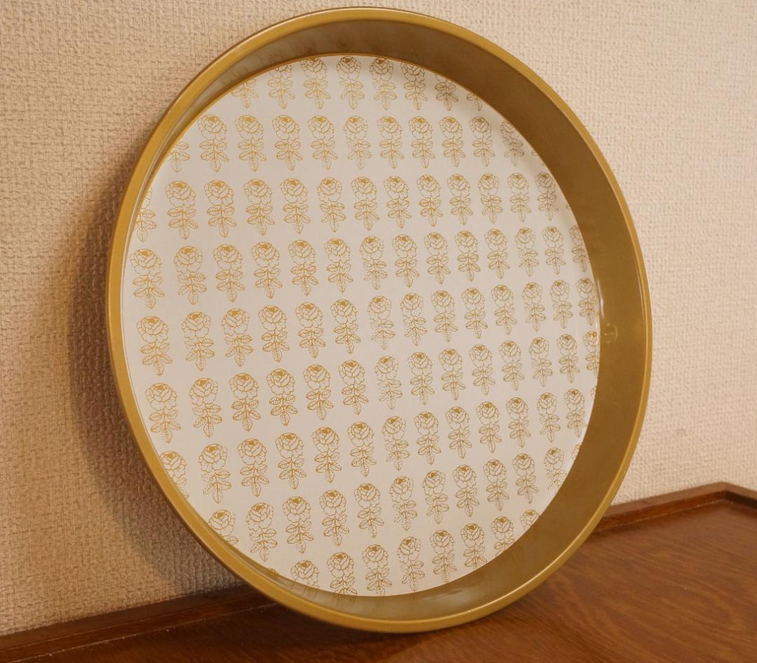 マリメッコ　ヴィヒキルース　メタル トレイ　30.5cm