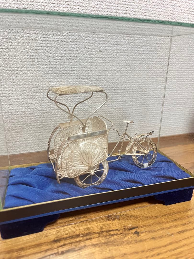 インドネシア シルバー 工芸品 銀細工　ベチャ　トンコナン置物セット