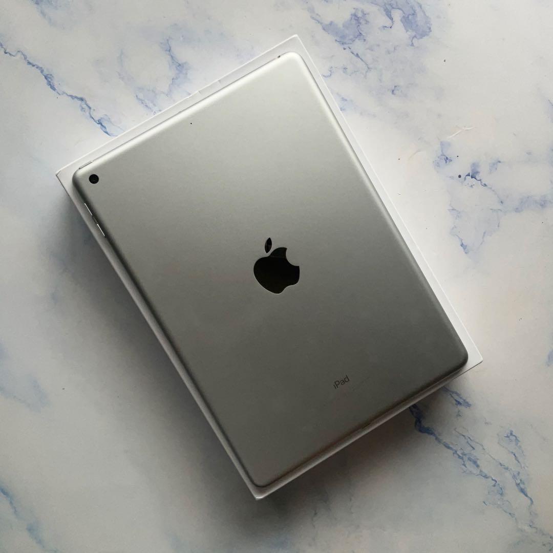 【良品】Apple iPad 第5世代 Wi-Fi 128GB