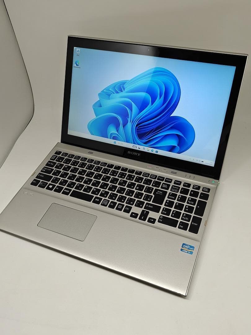 【SONY】高性能 Core i7/新品SSD256GB ノートパソコン B10
