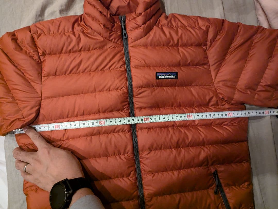 patagonia ダウン セーター S