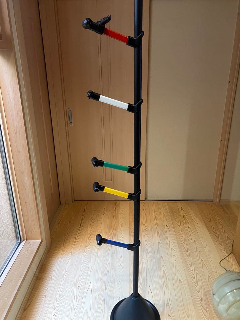 ポールハンガー　ポストモダン　ミッドセンチュリー　デザイン　北欧