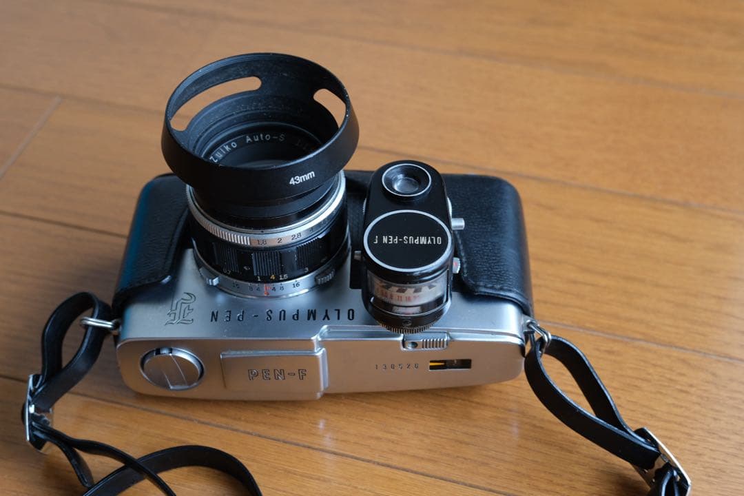 Olympus Pen-F フィルム一眼レフカメラ（38mmレンズ付き）