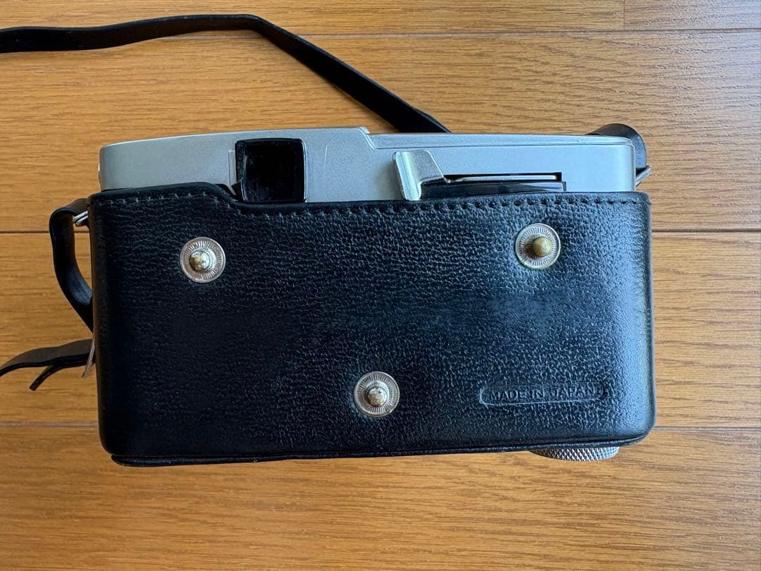 Olympus Pen-F フィルム一眼レフカメラ（38mmレンズ付き）