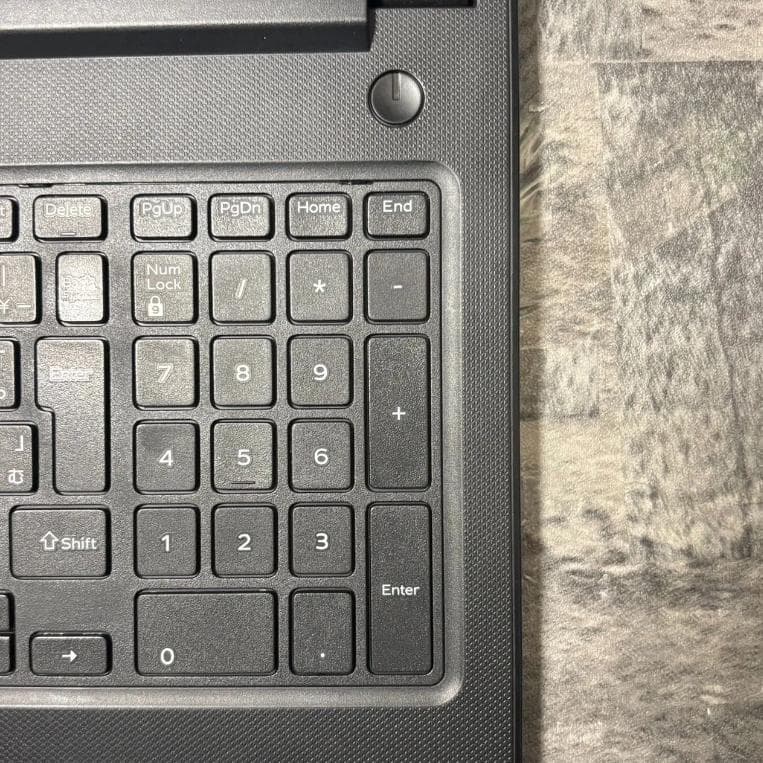 ★Windows11 最新オフィス2024 初期設定済すぐつかえます★DELL