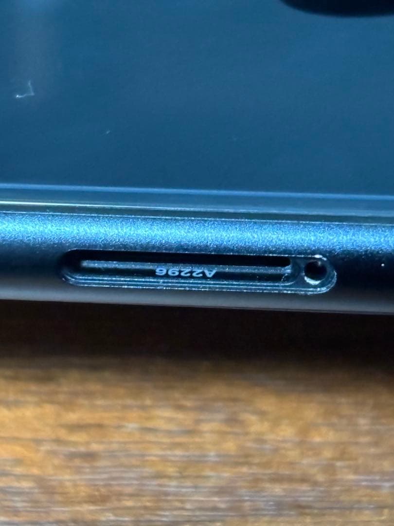 【ジャンク】iPhoneSE第2世代　黒　64GB SIMフリー