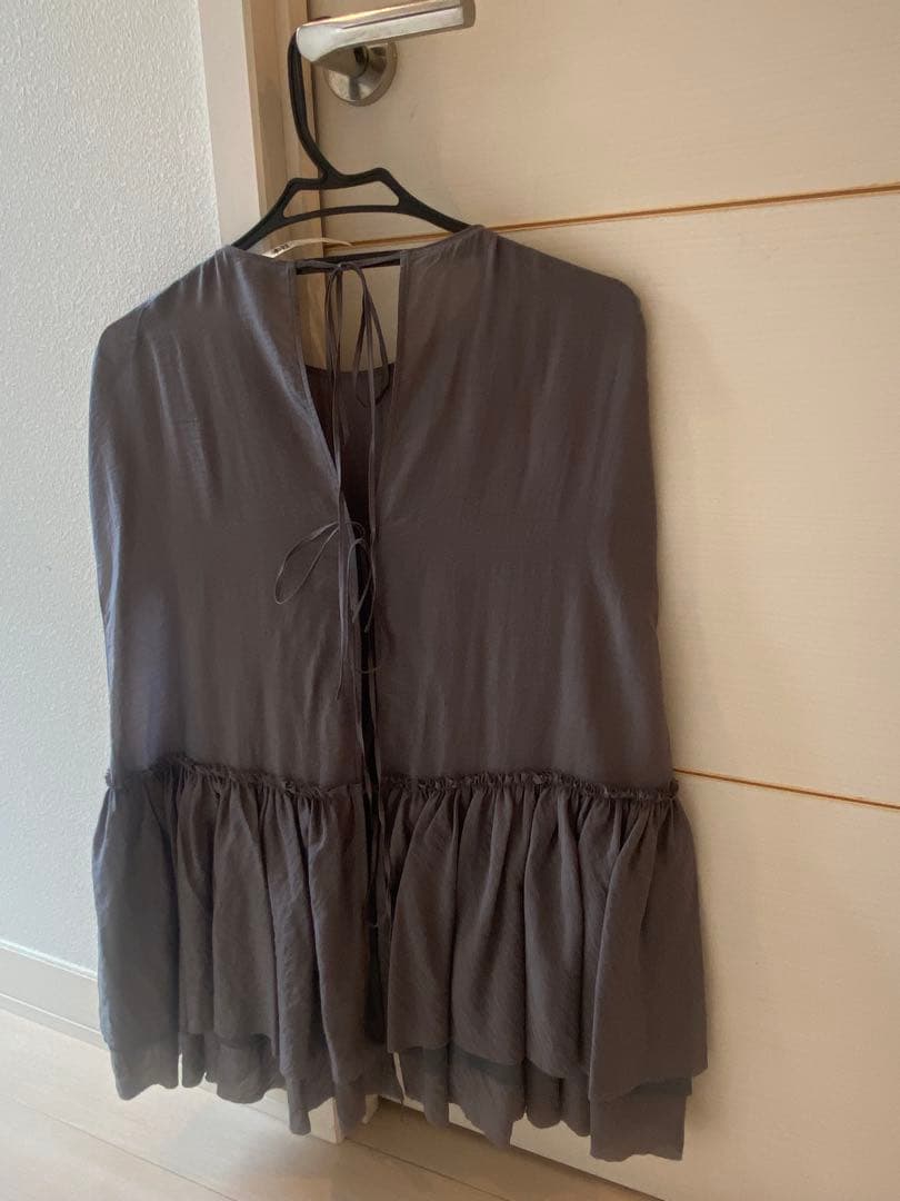 Curensology シアーギャザーブラウス　グレー